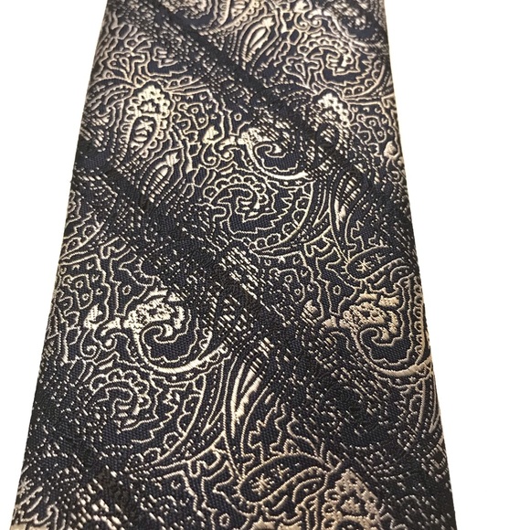 Haggar Dress Skinny Tie Black/Silver - Picture 3 of 3